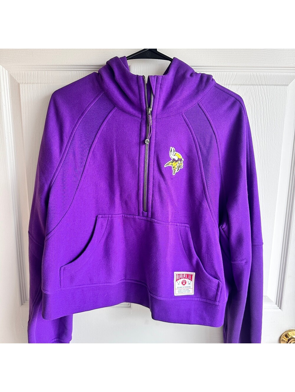 Lululemon Purple NFL Minnesota Vikings Hoodie Sweatshirt M/L NWOT